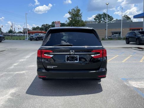 Used 2023 Honda Odyssey EX-L image 5
