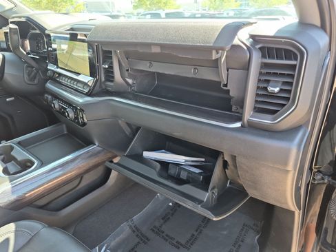 Used 2024 Chevrolet Silverado 3500 LTZ w/ LTZ Convenience Package AWD/4WD image 32