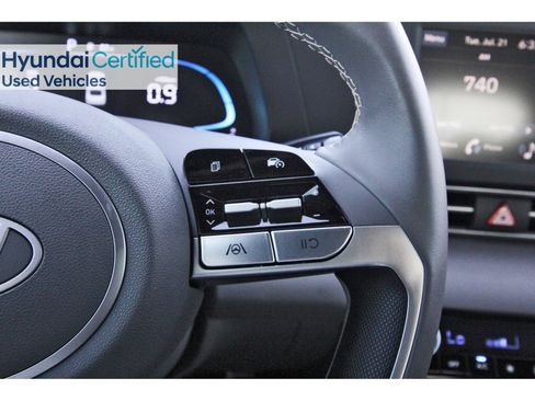 Certified 2025 Hyundai Elantra Sport FWD image 18
