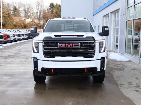 New 2026 GMC Sierra 2500 AT4 image 5