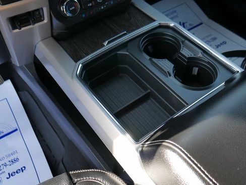 Used 2021 Ford F250 Lariat w/ Chrome Package image 53