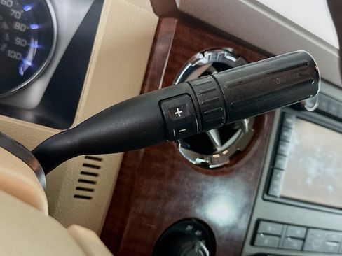 Used 2011 Ford F350 King Ranch w/ King Ranch w/Chrome Pkg image 23