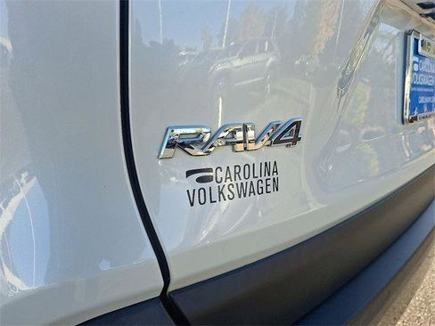 Used 2021 Toyota RAV4 Limited image 32