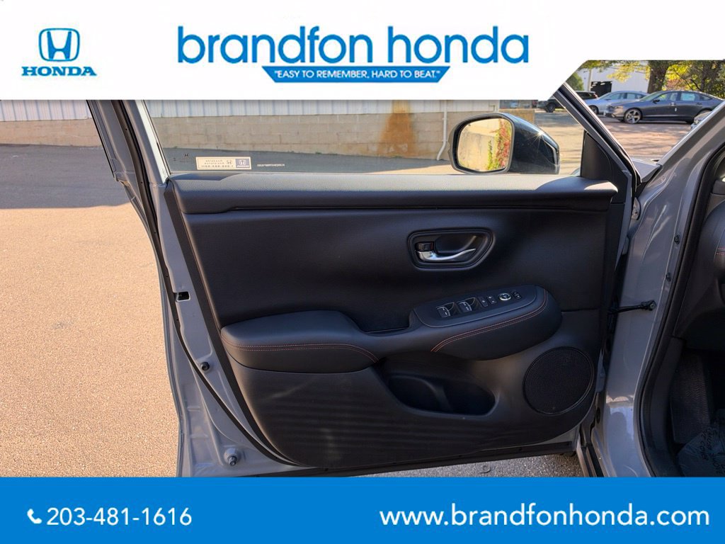 Used 2024 Honda HR-V Sport image 11