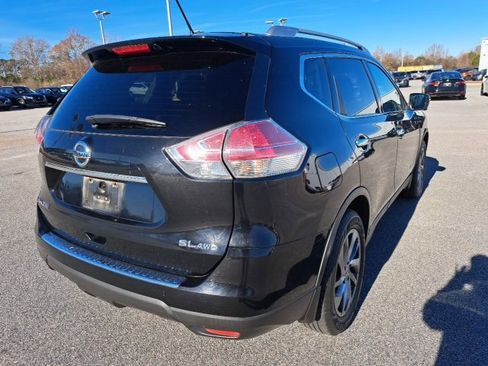 Used 2015 Nissan Rogue SL w/ SL Premium Package image 9