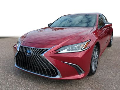 Used 2022 Lexus ES 300h