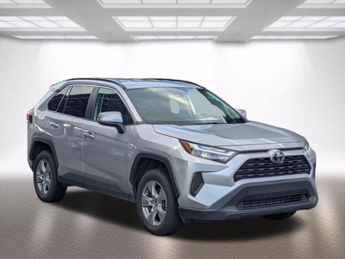 Certified 2025 Toyota RAV4 XLE AWD/4WD image 1