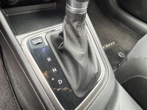 Used 2019 Hyundai Accent SE FWD image 16