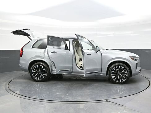 New 2026 Volvo XC90 T8 Ultra w/ Protection Package Premier AWD/4WD image 31
