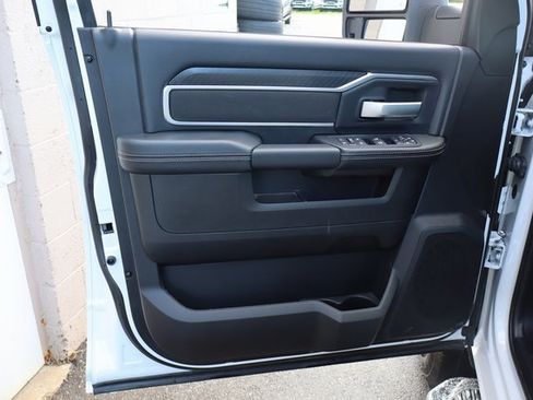 Used 2025 RAM 2500 Big Horn image 10