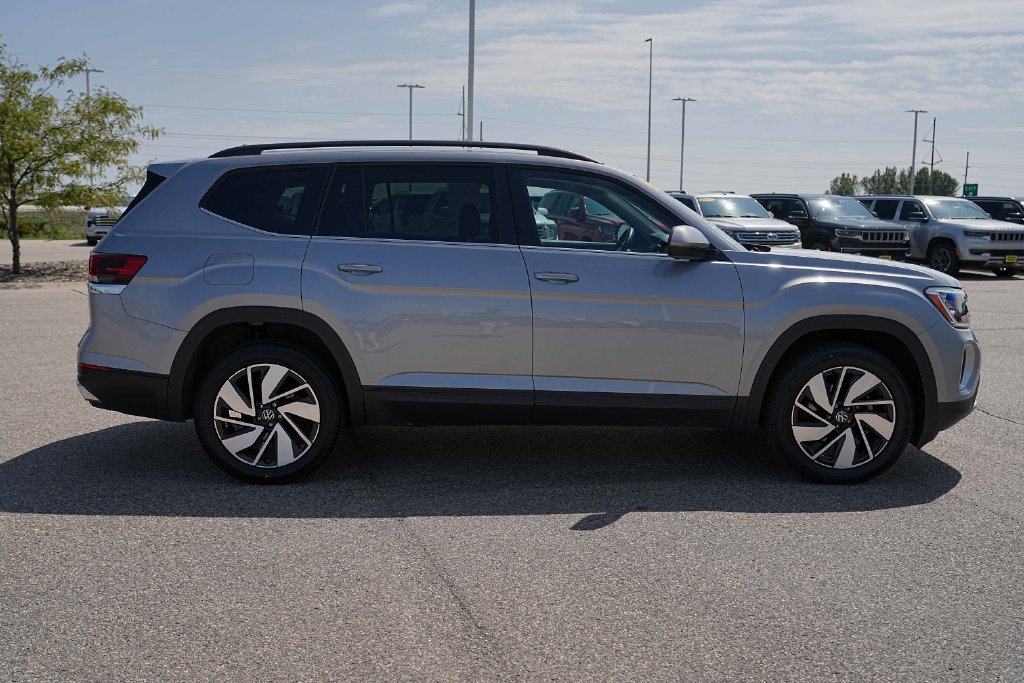 Used 2026 Volkswagen Atlas SE AWD/4WD image 6
