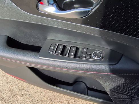 Used 2022 Kia Forte GT w/ GT2 Package image 11