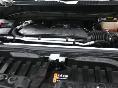 Used 2023 Chevrolet Silverado 1500 Custom RWD image 16