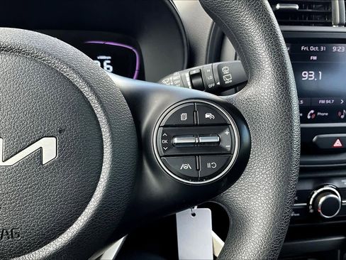 Used 2023 Kia Soul LX image 24