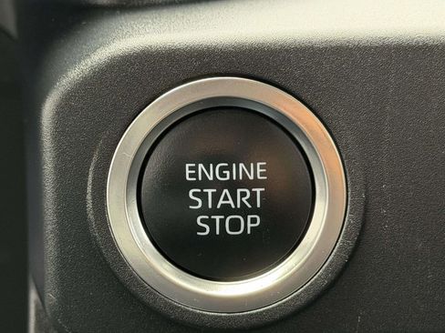 Certified 2025 Toyota 4Runner SR5 AWD/4WD image 9