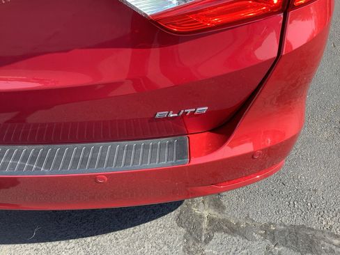 Used 2023 Honda Odyssey Elite image 10