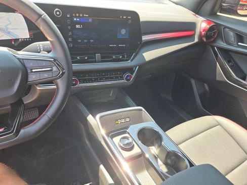 Used 2026 Chevrolet Equinox RS w/ Convenience Package III FWD image 12