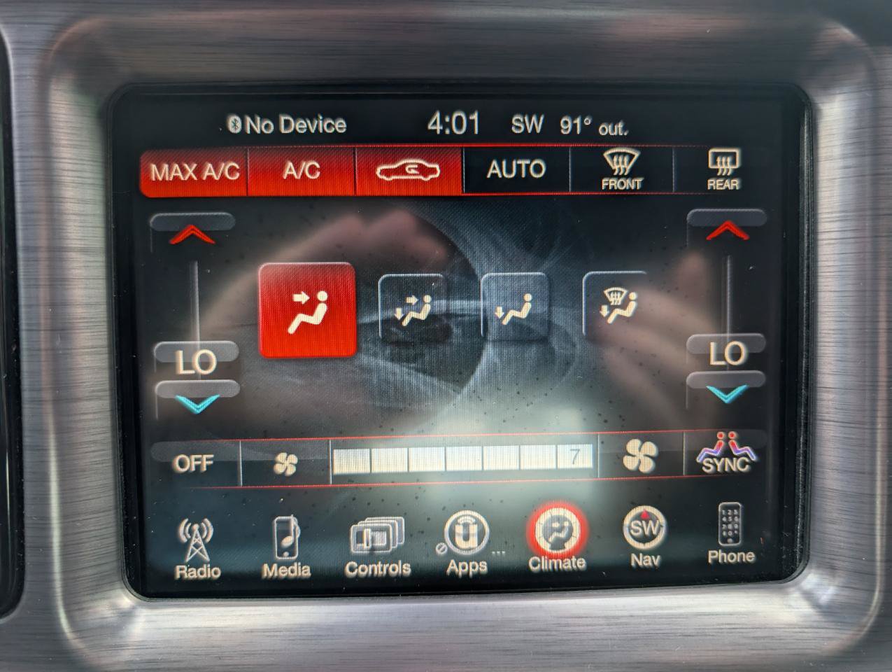 Used 2016 Dodge Challenger SXT RWD image 28
