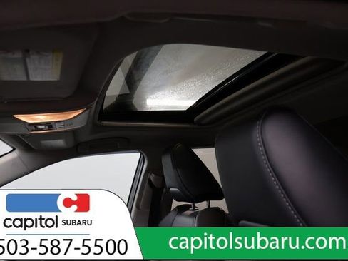 Used 2019 Toyota RAV4 Limited image 12