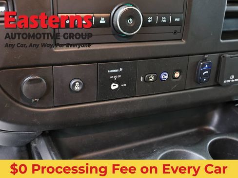Used 2020 GMC Savana 3500 w/ Driver Convenience Package RWD image 19