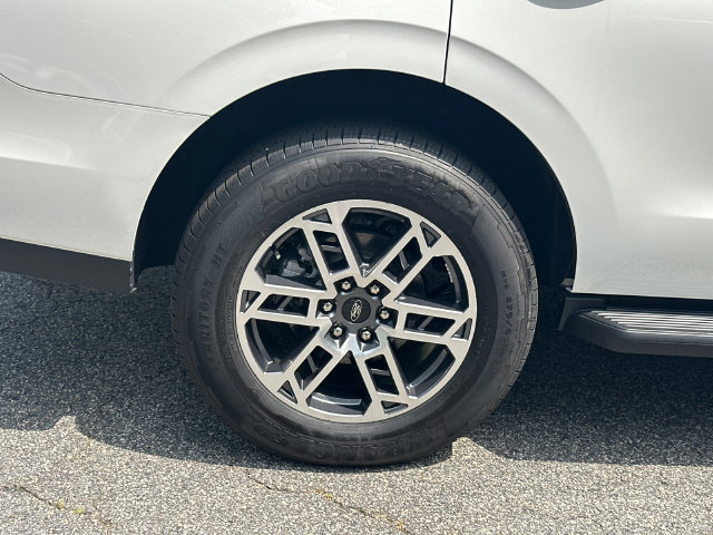 New 2026 Ford Expedition Active RWD image 19