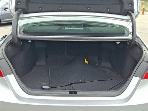 Used 2018 Toyota Camry SE w/ Moonroof Package image 25