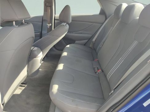 Used 2024 Hyundai Elantra SEL FWD image 29