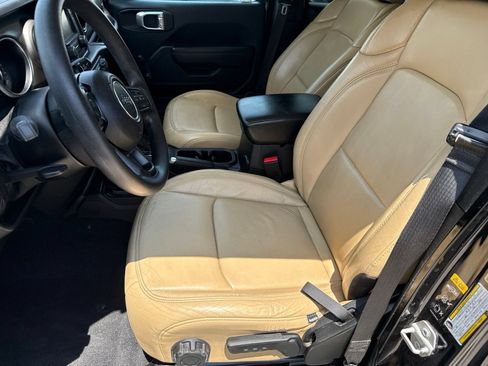 Used 2021 Jeep Wrangler Unlimited Sport AWD/4WD image 10
