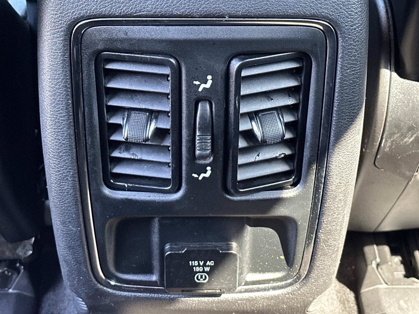 Used 2015 Jeep Grand Cherokee Altitude AWD/4WD image 14