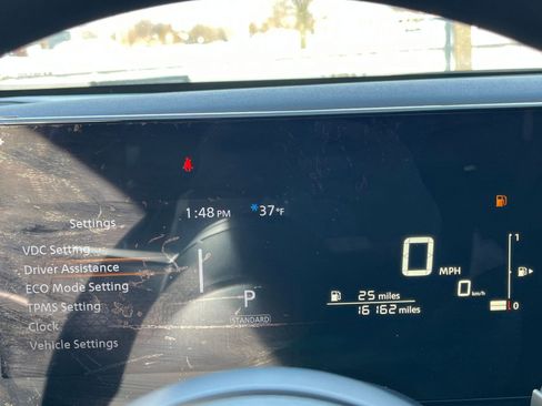 Used 2025 Nissan Kicks SV image 38