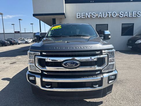 Used 2022 Ford F250 XLT w/ XLT Premium Package image 3