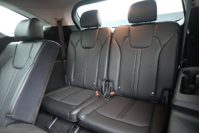 Used 2026 Kia Sorento S FWD image 16