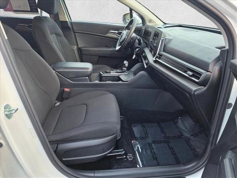 Used 2023 Kia Sportage LX FWD image 19
