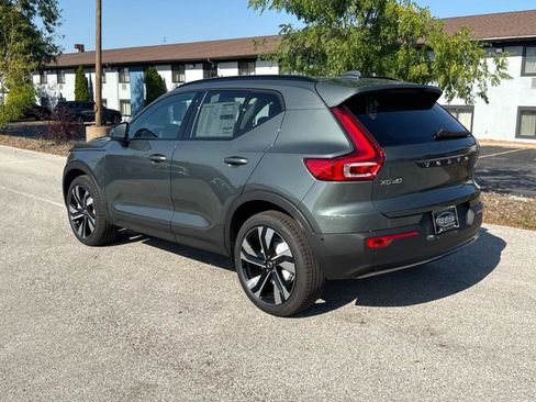 New 2026 Volvo XC40 B5 Ultra w/ Climate Package image 7