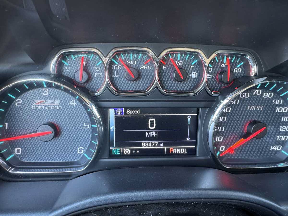 Used 2017 Chevrolet Silverado 1500 LT w/ All Star Edition AWD/4WD image 24