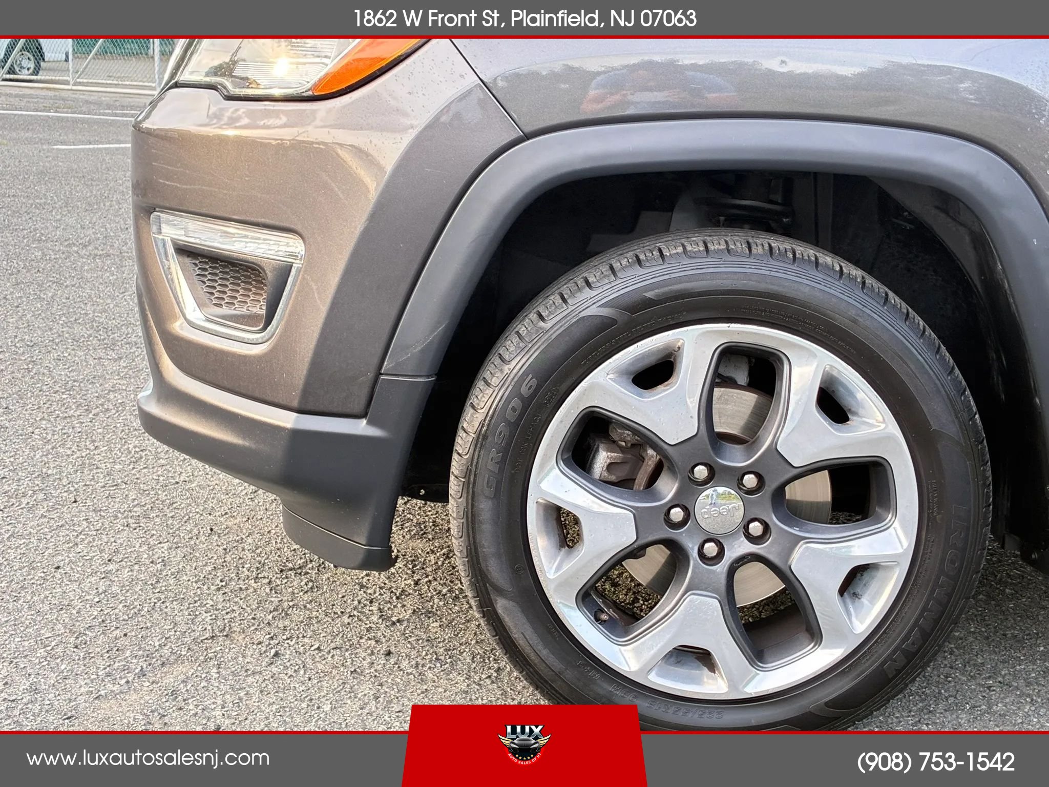 Used 2018 Jeep Compass Limited AWD/4WD image 10