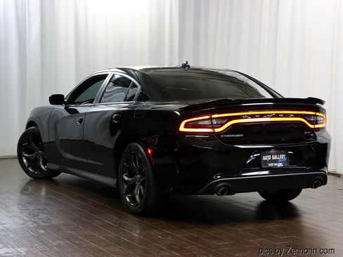 Used 2019 Dodge Charger GT image 9