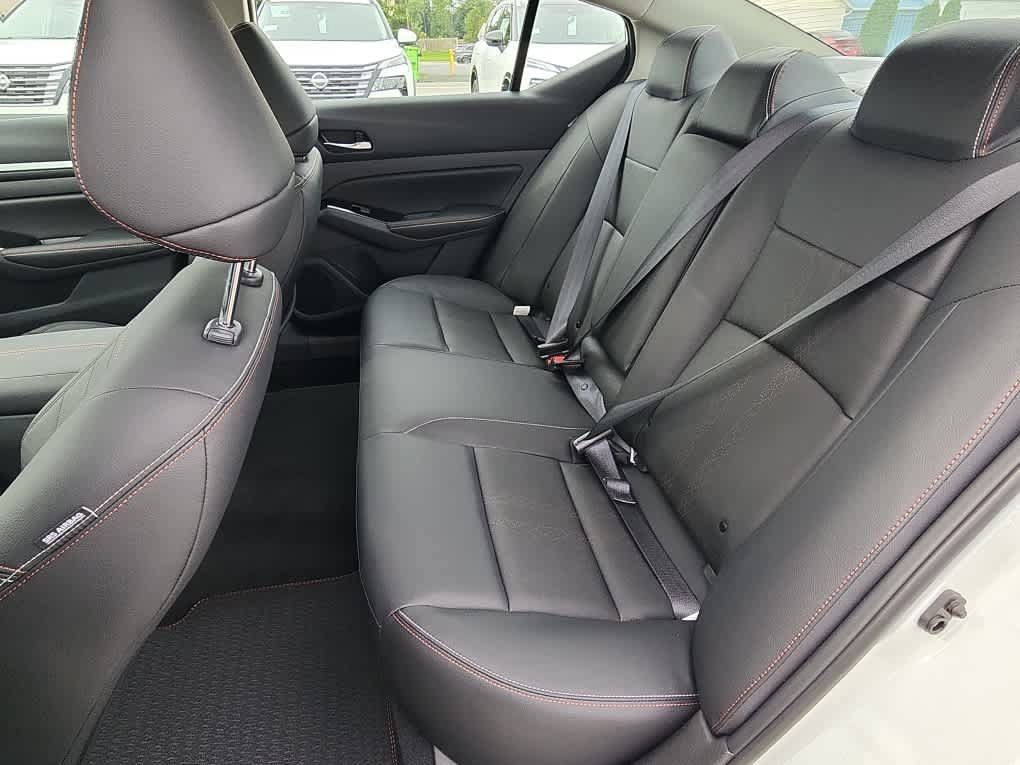 Used 2025 Nissan Altima 2.5 SR w/ SR Premium Package FWD image 7