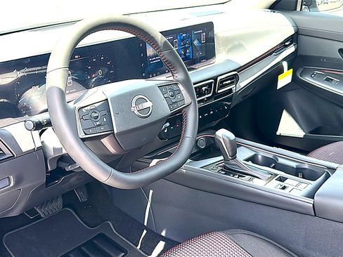 New 2026 Nissan Sentra SR w/ SR All Weather Package FWD image 9
