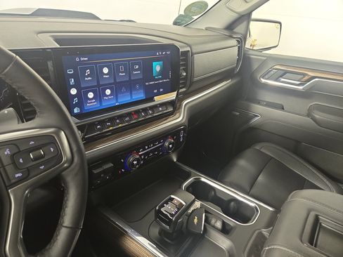 Certified 2022 Chevrolet Silverado 1500 LT Trail Boss w/ LT Trail Boss Premium Package image 24