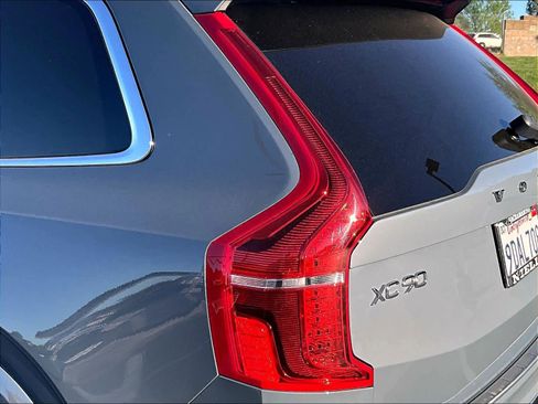Used 2023 Volvo XC90 B6 Plus w/ Protection Package Premier image 33