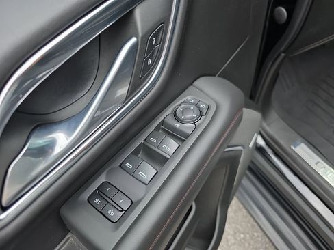 Used 2023 Chevrolet Tahoe RST RWD image 17