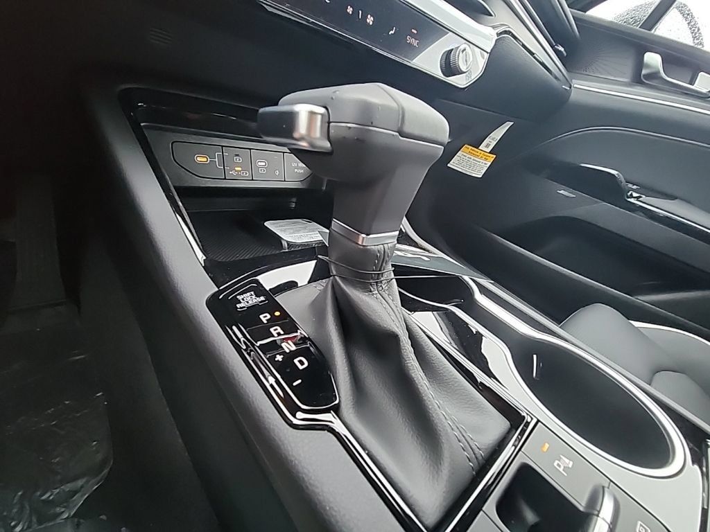 New 2026 Kia K5 GT-Line w/ GT-Line Premium Package AWD/4WD image 19