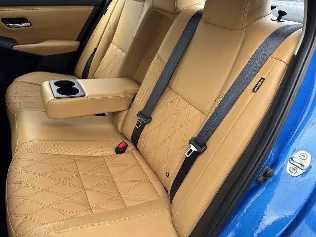Used 2022 Nissan Sentra SV w/ SV Premium Package FWD image 21