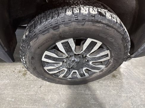 Used 2025 GMC Sierra 2500 Denali Ultimate image 22