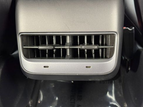 Used 2022 Tesla Model 3 Performance image 35