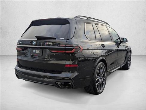 Used 2025 BMW X7 M60i image 2