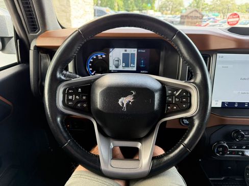 Used 2024 Ford Bronco Outer Banks AWD/4WD image 33