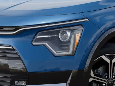 New 2025 Kia Niro EX image 10
