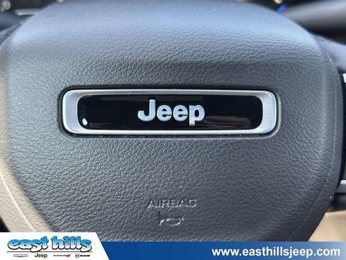 Used 2023 Jeep Compass Limited AWD/4WD image 26